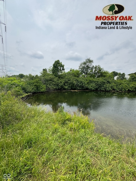2002 Bridgeport Rd, Indianapolis, IN 46231