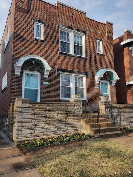 4921 Holly Hills Ave, Saint Louis, MO 63109