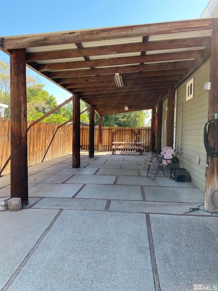 2772 Viking Way, Carson City, NV 89706