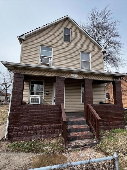 1109 Madison Ave, Madison, IL 62060