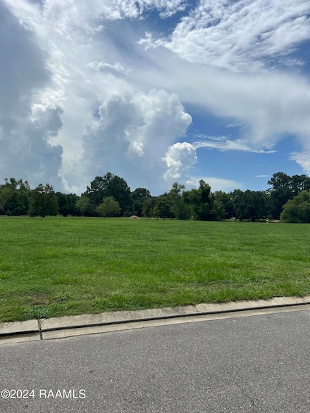 105 Orchard Park Ave, Lafayette, LA 70508