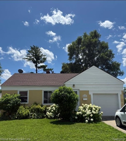 24123 Notre Dame St, Dearborn, MI 48124