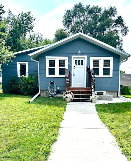 605 S Wisconsin St, Mitchell, SD 57301