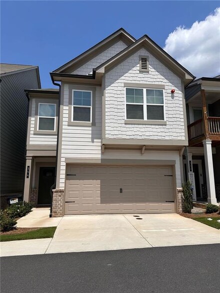 354 Hayden Cir, Woodstock, GA 30189