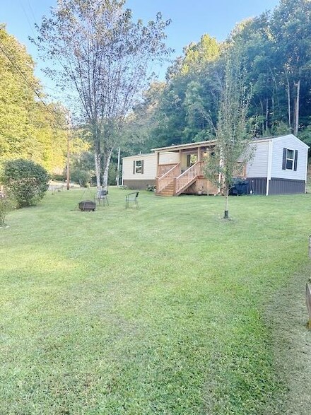 298 Blaze Branch Rd, Salyersville, KY 41465