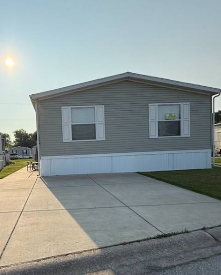 1254 Camelot Manor Unit 1254, Portage, IN 46368