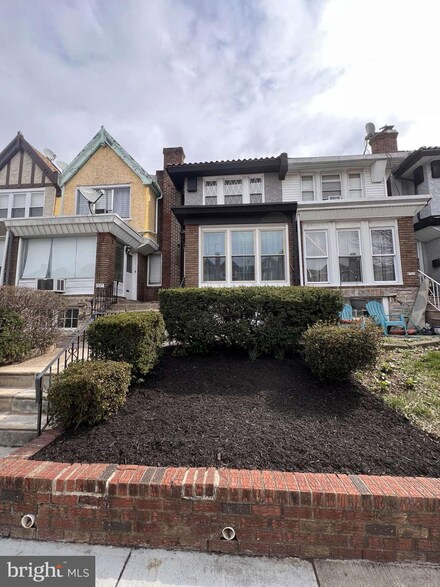 6543 N 18th St, Philadelphia, PA 19126