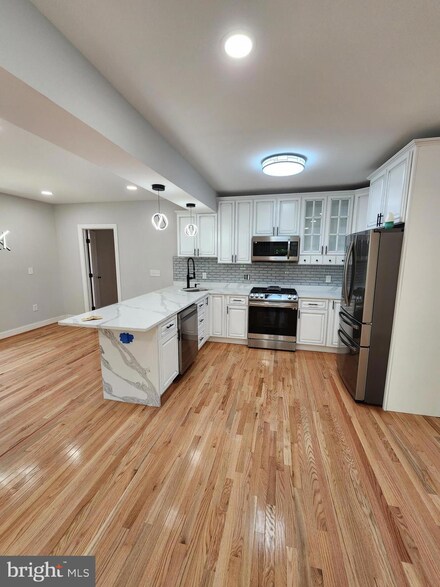 4241 Dix St NE, Washington, DC 20019