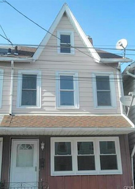 223 W Nesquehoning St, Easton, PA 18042