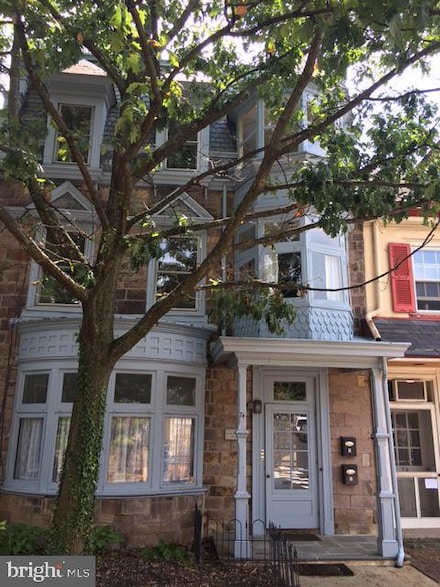 74 E State St, Doylestown, PA 18901