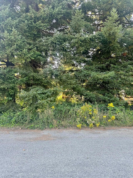 2270 Harmony Ln, Crescent City, CA 95531