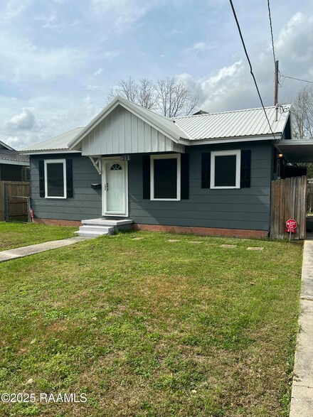 611 Kirk St, New Iberia, LA 70563