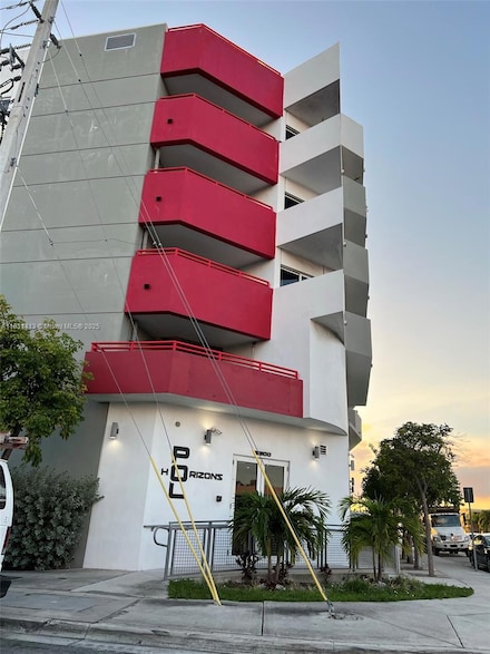 2300 NW 7th St Unit 304, Miami, FL 33125