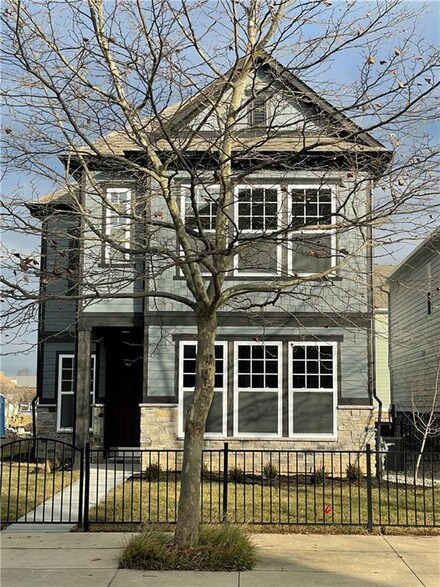 9210 Hawkins Rd, Indianapolis, IN 46216