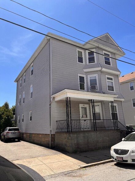 107 Barnes St, Fall River, MA 02723