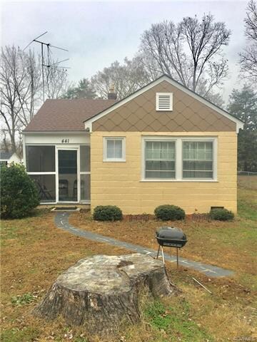 441 Queen St, Tappahannock, VA 22560