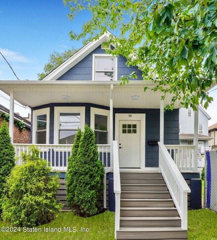 16 Congress St, Staten Island, NY 10304