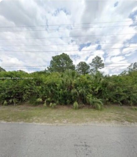 2701 E 7th St, Lehigh Acres, FL 33936