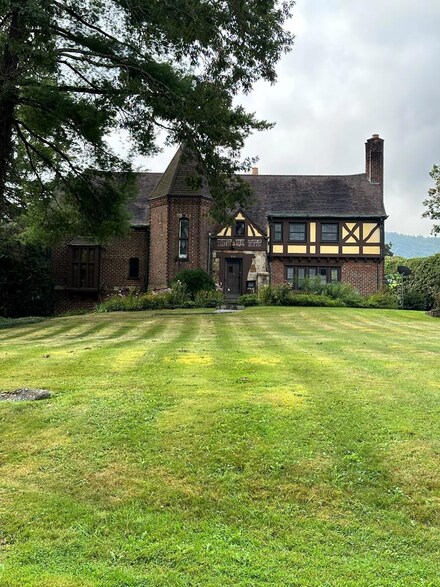 820 Parkway Ave, Bluefield, WV 24701
