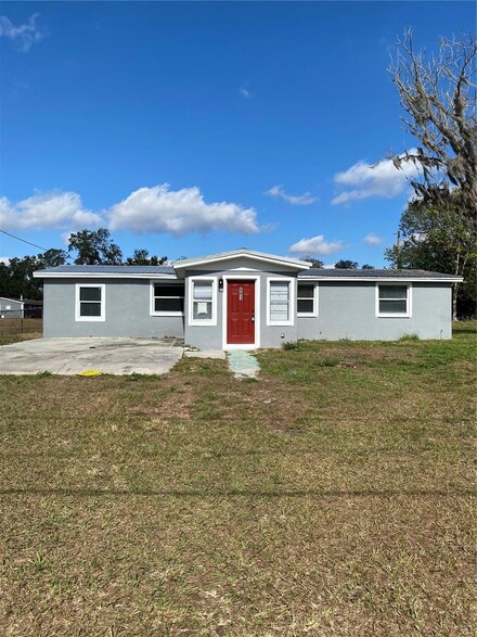 601 Whitfield St, Mulberry, FL 33860