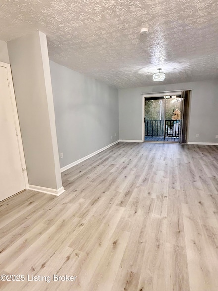 3504 Lodge Ln Unit 330, Louisville, KY 40218