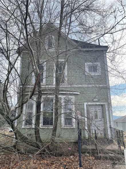 2310 Jenny Lind St, McKeesport, PA 15132