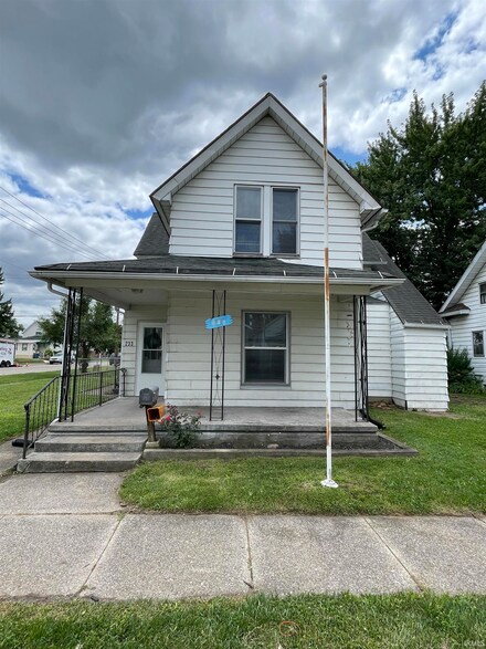 233 E Grove St, Mishawaka, IN 46545