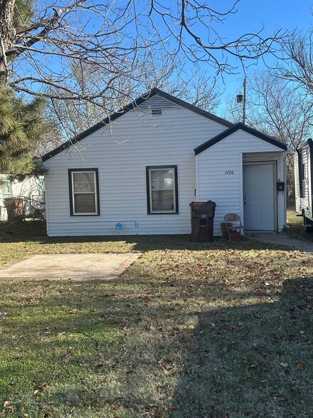 1426 S Elizabeth St, Wichita, KS 67213