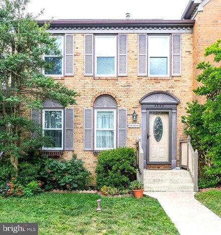 6569 Zoysia Ct, Alexandria, VA 22312