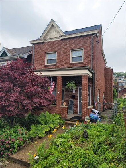 114 Poplargrove St, Pittsburgh, PA 15210