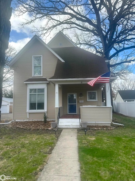 647 E State St, Mason City, IA 50401