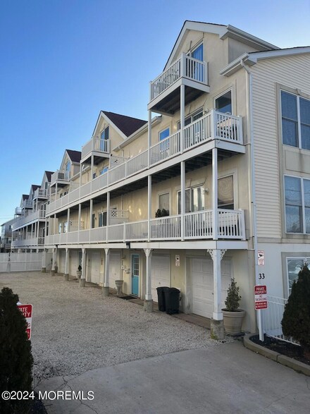 33 Sumner Ave Unit 5, Seaside Heights, NJ 08751