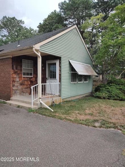 6C Deerfield Dr, Whiting, NJ 08759