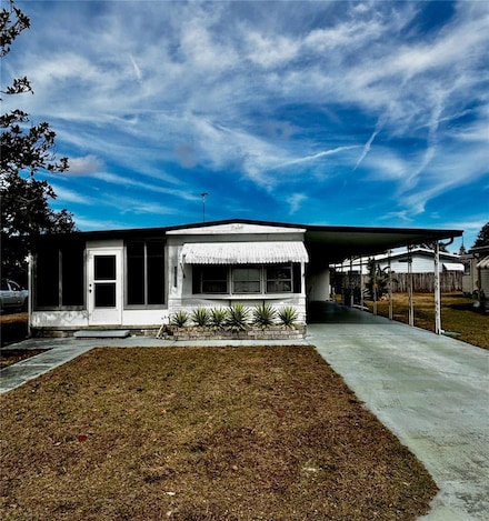 37925 Date Palm Dr, Zephyrhills, FL 33542