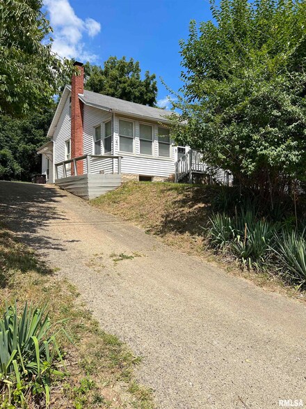 11107 W Wheeler Rd, Mapleton, IL 61547