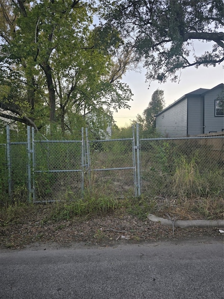 3412 Bremond St, Houston, TX 77004