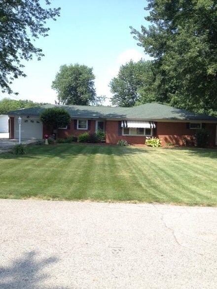 4409 N MacOmbe Dr, Marion, IN 46952