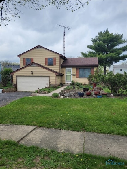633 Southfield Dr, Maumee, OH 43537