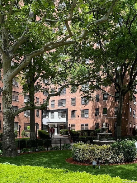 99-05 63rd Dr Unit 14R, Rego Park, NY 11374