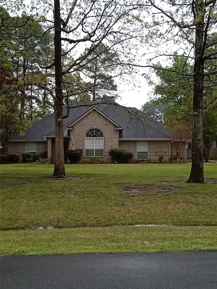 4034 Pinewood St, Benton, LA 71006