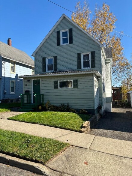 110 Squires Ave, Endicott, NY 13760