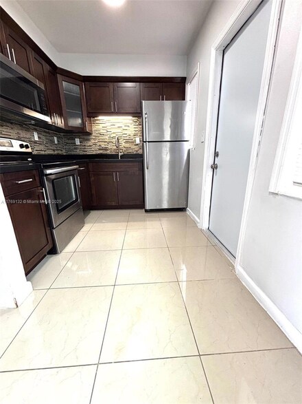 2023 Funston St Unit X, Hollywood, FL 33020