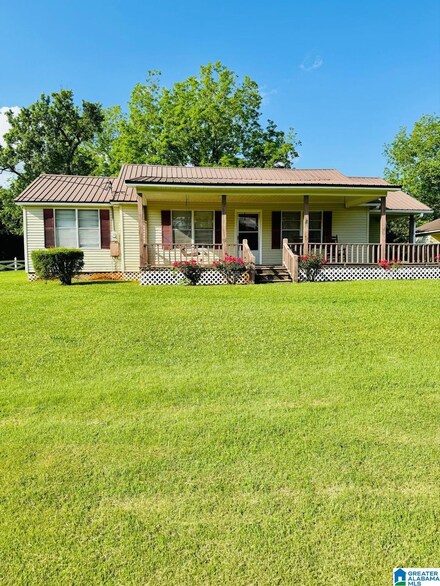 5 Young Dr, Ranburne, AL 36273