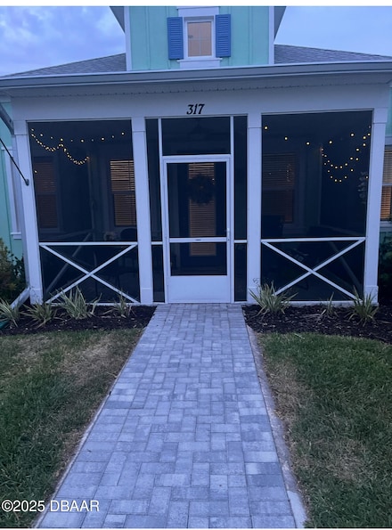 317 Pop Top Ln, Daytona Beach, FL 32124