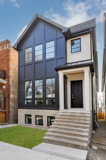 2137 W School St, Chicago, IL 60618