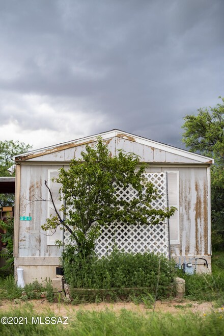 521 N Mountain View Rd, Benson, AZ 85602