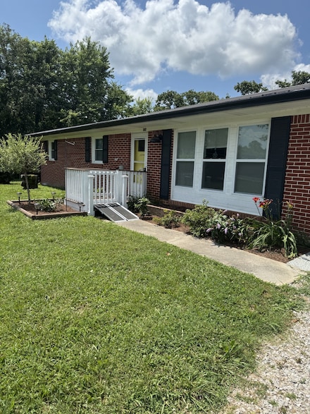 8298 Southfork Rd, Baxter, TN 38544