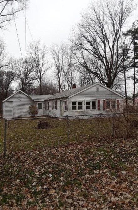 2324 Gerry St, Gary, IN 46406