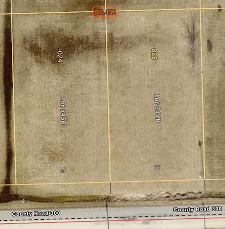 56 E 300 Rd N, Loda, IL 60948