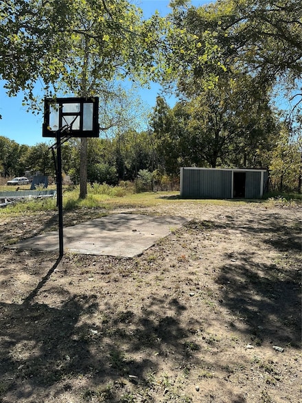 TBD NE Fourth St, Cross Plains, TX 76443